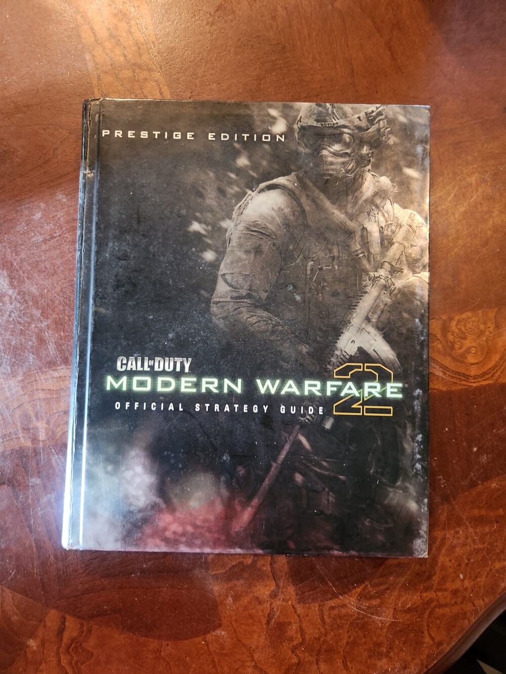 Call of Duty: Modern Warfare 2 Official Strategy Guide BradyGames Paperback